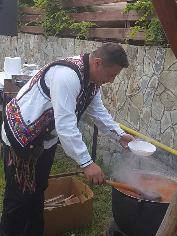 Pensiunea Moldova Piatra Neamţ Exterior foto