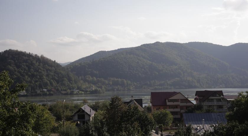 Pensiunea Moldova Piatra Neamţ Exterior foto